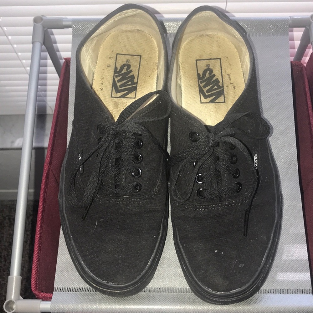 Black vans